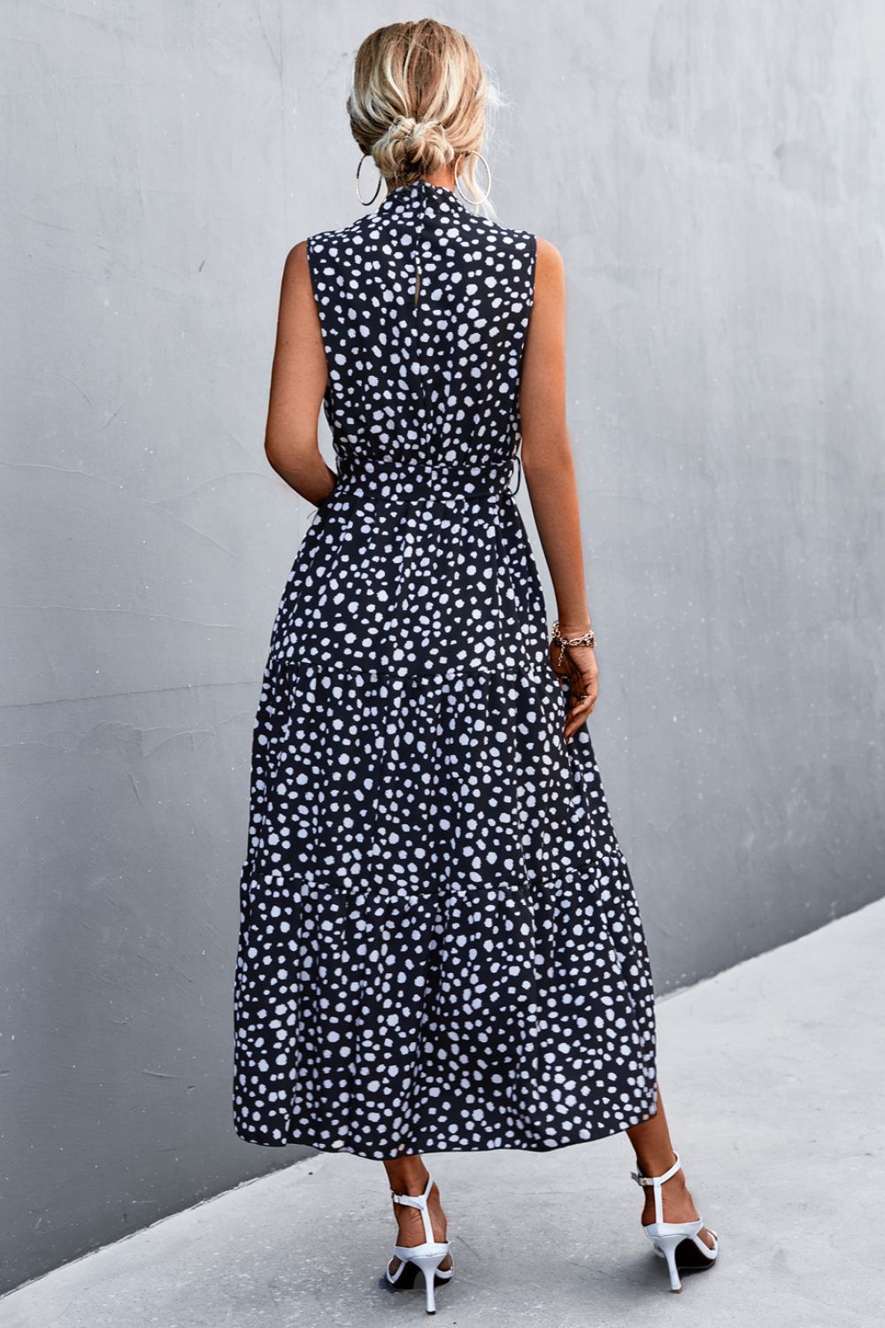 Printed Mock Neck Sleeveless Belted Tiered Dress – Alaena James Boutique